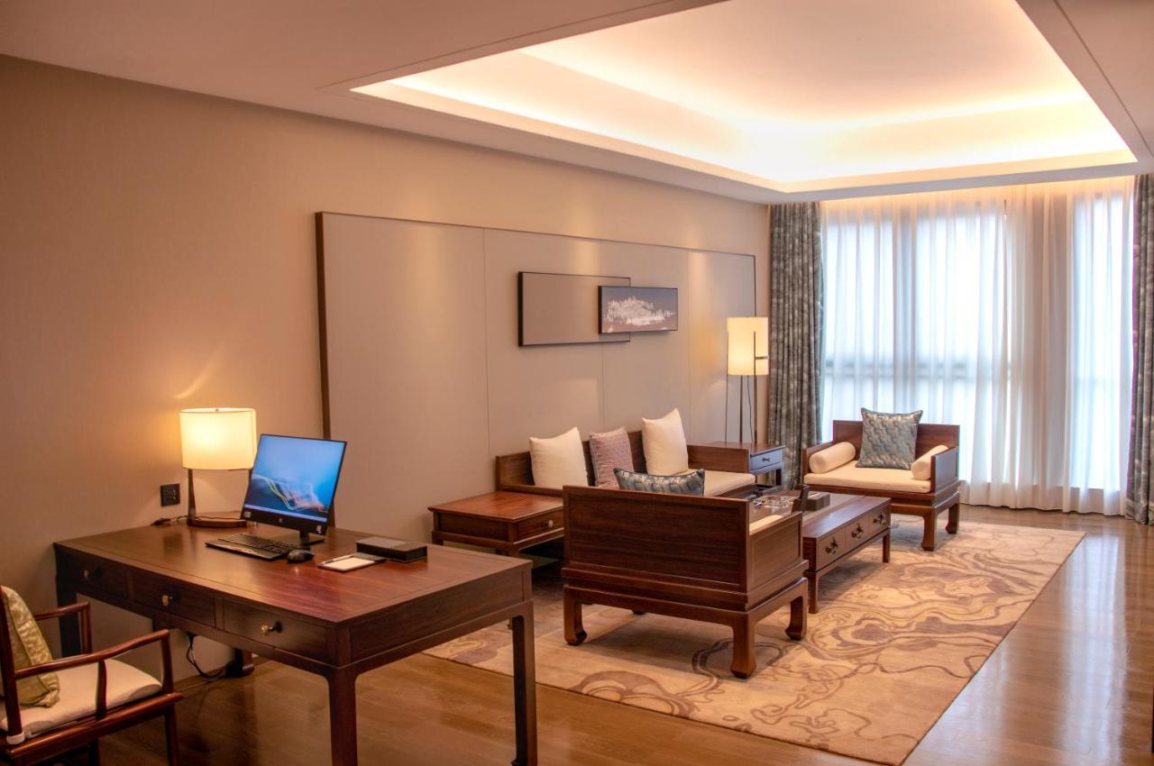 Guangzhou Pazhou Ln Dongfang Hotel 外观 照片