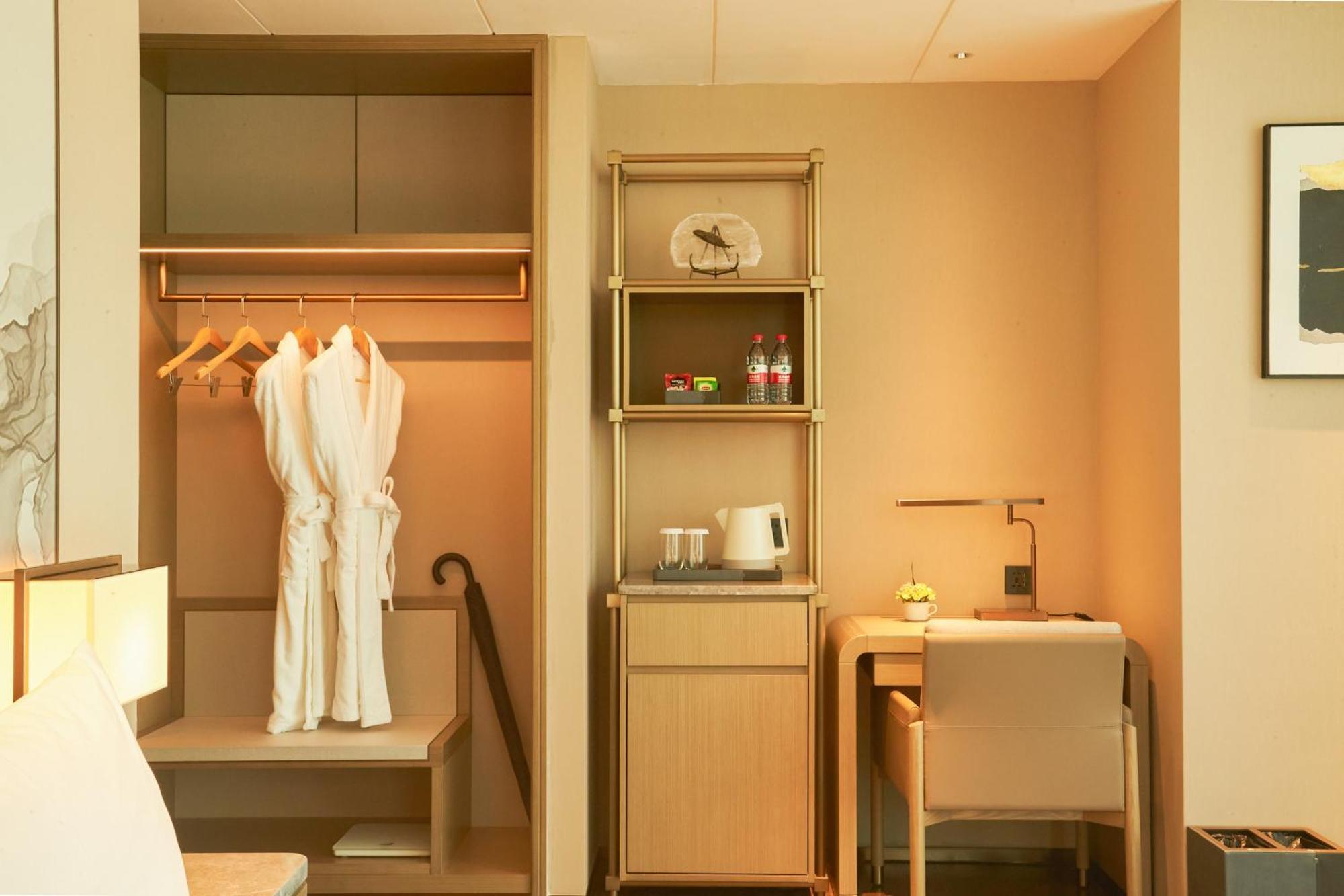 Guangzhou Pazhou Ln Dongfang Hotel 外观 照片