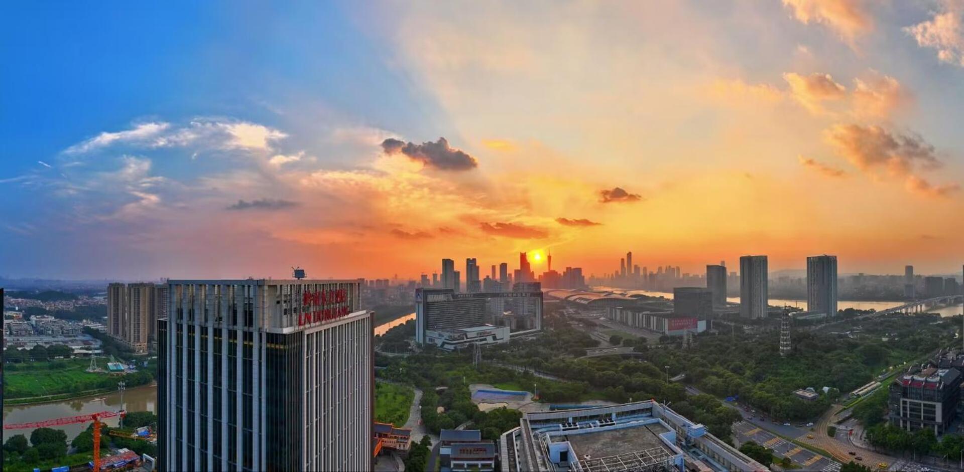 Guangzhou Pazhou Ln Dongfang Hotel 外观 照片